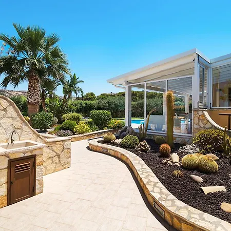 Afrodite Willa Custonaci