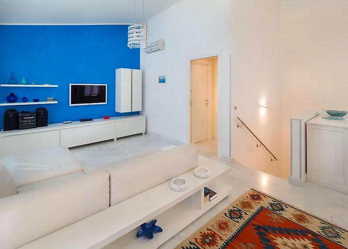 Afrodite Villa